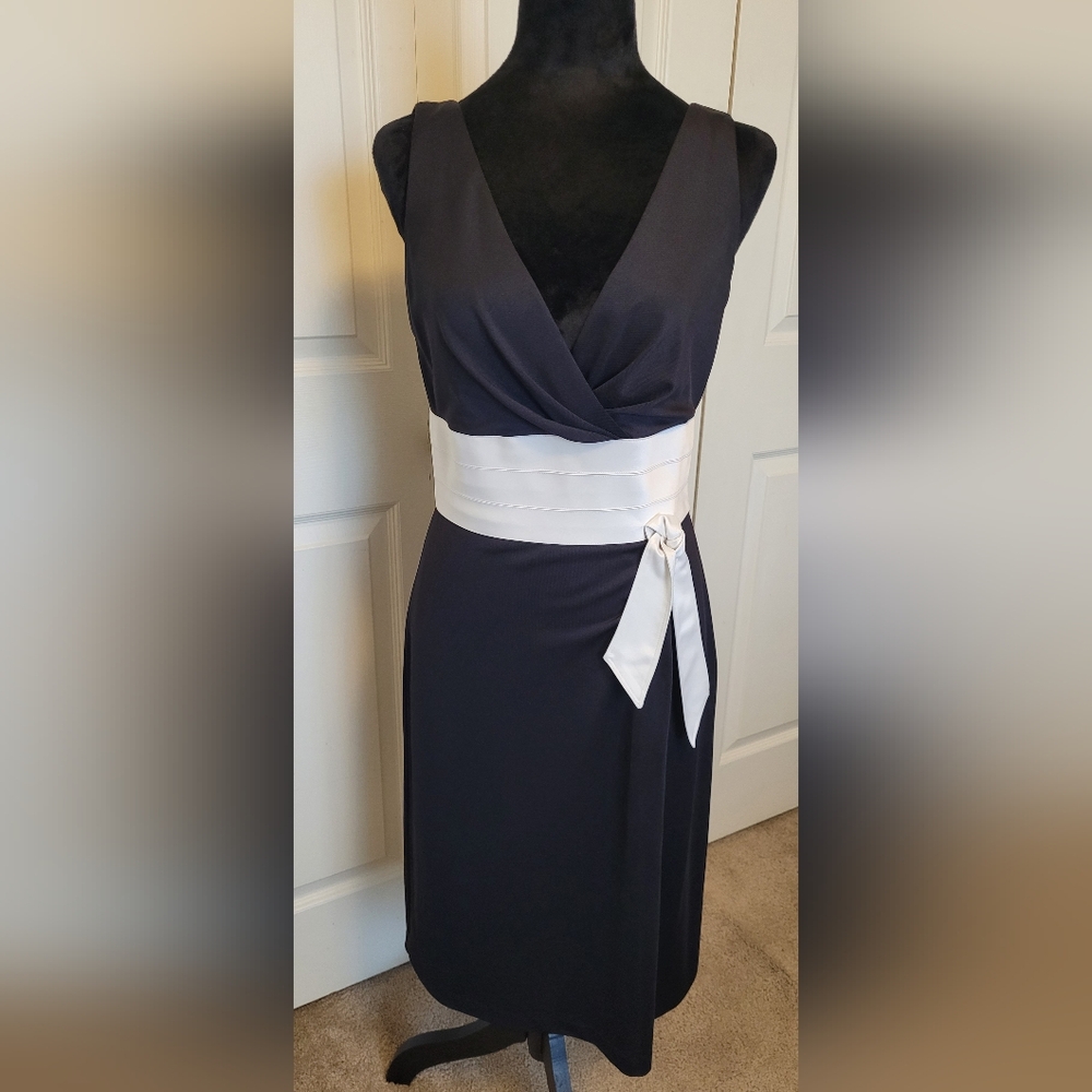 Worthington Black and White SATIN Side TIE Dress Size 6